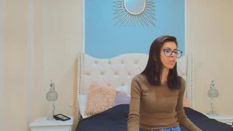 Snapshot of emily_loperaa chatting on 09-14-25, 11:26 Emily online show from 09-14-25, 11:26