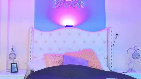 Emily online show from 10-02-25, 09:44