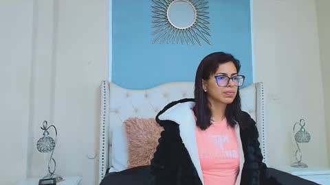 Snapshot of emily_loperaa chatting on 10-27-25, 04:16 Emily online show from 10-27-25, 04:16