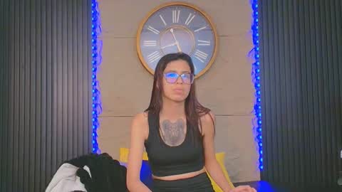 Emily online show from 04-19-26, 09:17