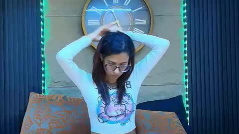Emily online show from 07-10-26, 10:45