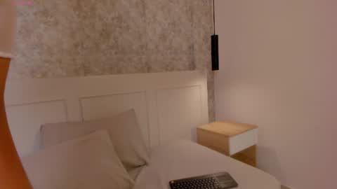 Snapshot of emily_luve chatting on 07-08-26, 11:37 emily_luve online show from 07-08-26, 11:37