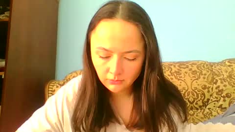 emily_morning_dew online show from 02-25-25, 10:47