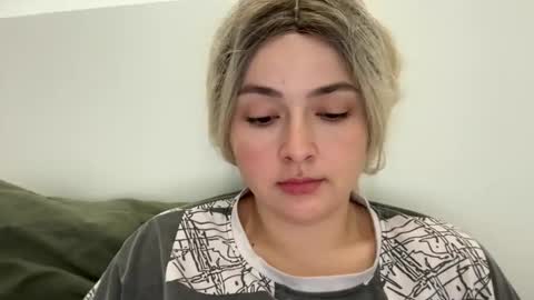 Snapshot of emily_morning_dew chatting on 10-30-25, 08:38 emily_morning_dew online show from 10-30-25, 08:38