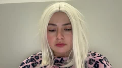 Snapshot of emily_morning_dew chatting on 11-03-25, 05:52 emily_morning_dew online show from 11-03-25, 05:52