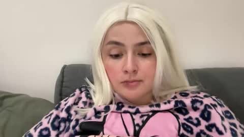 Snapshot of emily_morning_dew chatting on 11-07-25, 05:46 emily_morning_dew online show from 11-07-25, 05:46