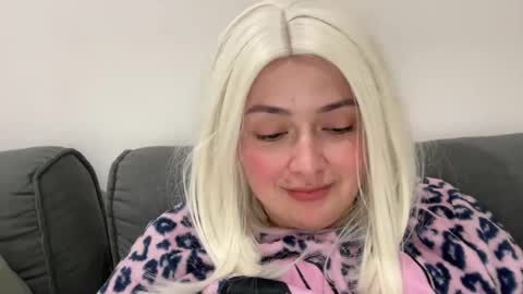 Snapshot of emily_morning_dew chatting on 11-22-25, 06:51 emily_morning_dew online show from 11-22-25, 06:51