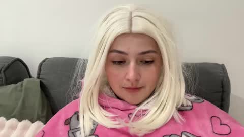 Snapshot of emily_morning_dew chatting on 11-24-25, 01:55 emily_morning_dew online show from 11-24-25, 01:55