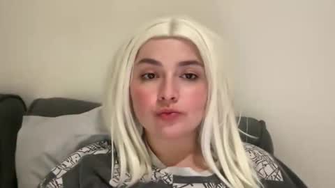 emily_morning_dew online show from 03-18-26, 05:05