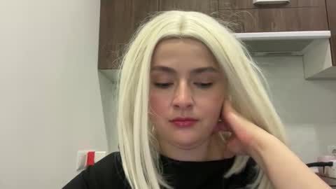 emily_morning_dew online show from 04-13-26, 11:27