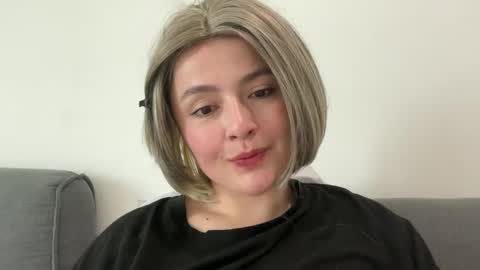 Snapshot of emily_morning_dew chatting on 05-20-26, 06:08 emily_morning_dew online show from 05-20-26, 06:08