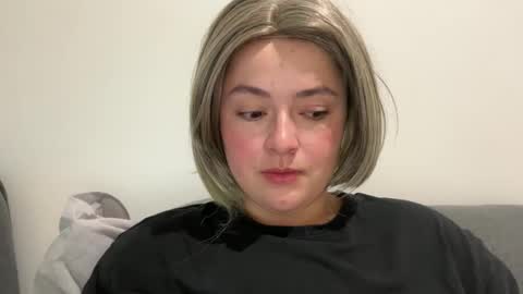 Snapshot of emily_morning_dew chatting on 05-22-26, 02:51 emily_morning_dew online show from 05-22-26, 02:51