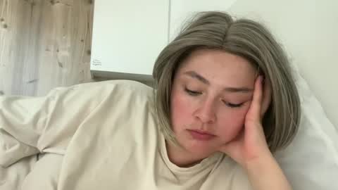 emily_morning_dew online show from 06-28-26, 10:10