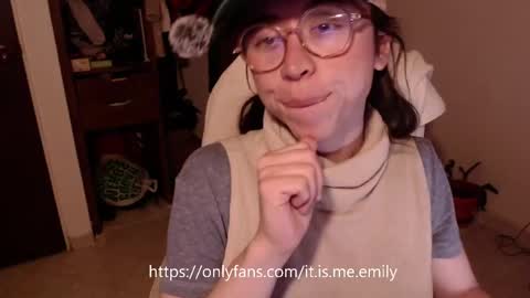 emily_pearl_ online show from 09-24-25, 11:41