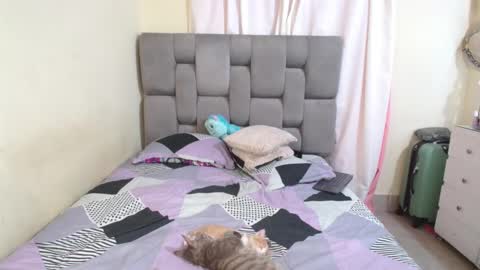 emily online show from 02-13-25, 02:34