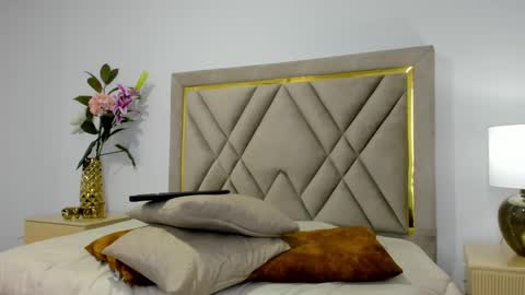 Emily online show from 02-10-25, 09:47