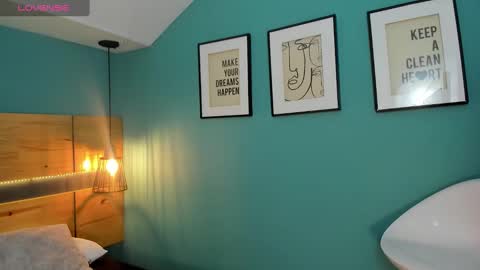 Emily  online show from 01-28-25, 12:32