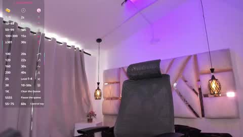 Snapshot of emily_roousee chatting on 11-22-25, 07:35 Emily online show from 11-22-25, 07:35