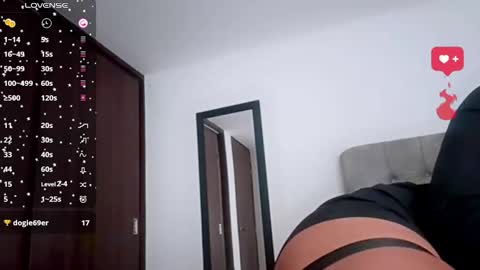 emily_rosse9 online show from 10-31-25, 07:48