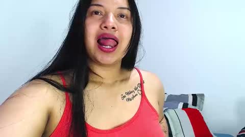 Snapshot of emily_rousee1 chatting on 03-09-26, 02:48 Sofia Gomez online show from 03-09-26, 02:48