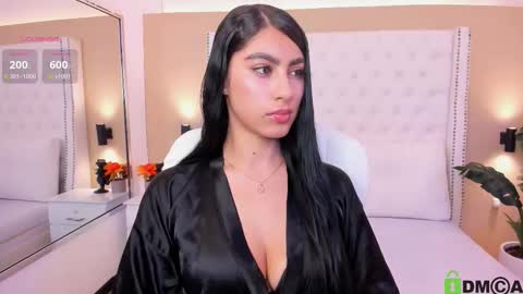 Snapshot of emily_roux chatting on 11-09-25, 04:44 EMILY online show from 11-09-25, 04:44