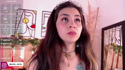 Snapshot of emily_sartre chatting on 12-24-24, 08:00 Emilly online show from 12-24-24, 08:00