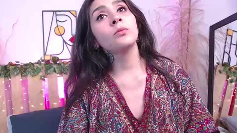 Snapshot of emily_sartre chatting on 02-12-25, 07:44 Emilly online show from 02-12-25, 07:44