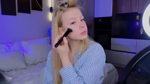 emily shepard online show from 04-07-26, 01:50