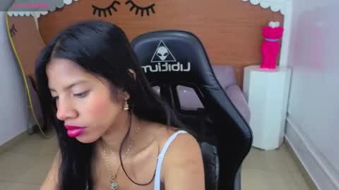 emily_smith_t online show from 06-06-26, 12:43