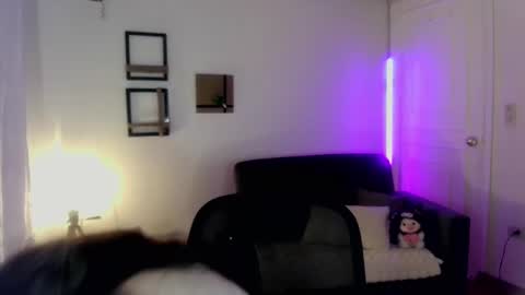 Emily  Swan online show from 02-14-25, 12:09