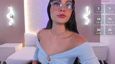 Snapshot of emily_tolson chatting on 01-05-26, 07:17 emily_tolson online show from 01-05-26, 07:17