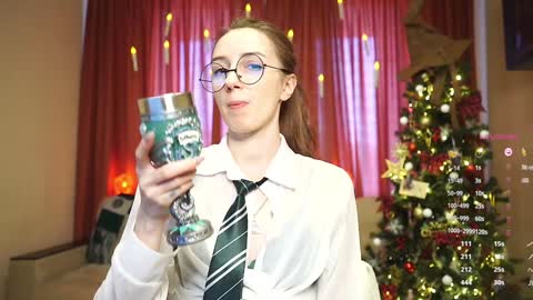 Snapshot of emily_w0w_ chatting on 01-05-25, 09:37 Lia online show from 01-05-25, 09:37