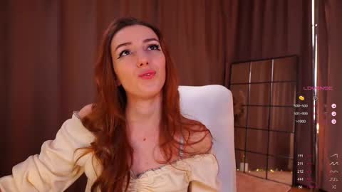 Snapshot of emily_w0w_ chatting on 02-18-25, 04:26 Lia online show from 02-18-25, 04:26