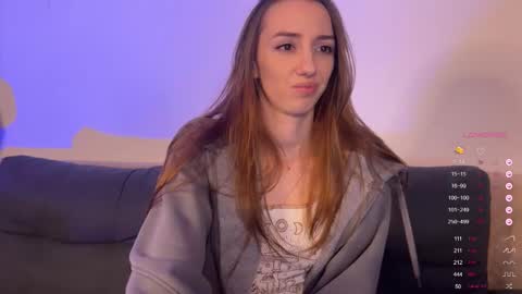 Snapshot of emily_w0w_ chatting on 12-04-25, 11:30 Lia online show from 12-04-25, 11:30