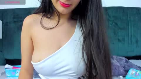 Emilyyy online show from 02-10-25, 01:24