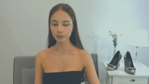 EmilyCharming online show from 02-08-25, 06:12