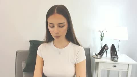 EmilyCharming online show from 02-18-25, 09:20