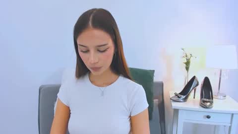 EmilyCharming online show from 03-12-25, 09:56