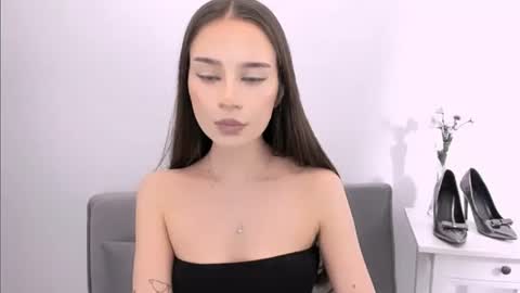 EmilyCharming online show from 02-17-26, 09:32