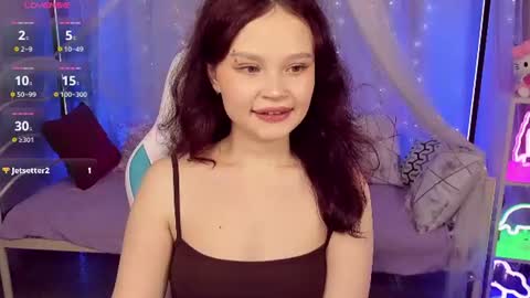 Snapshot of emilychaves chatting on 06-13-26, 09:29 Emilyhaves online show from 06-13-26, 09:29