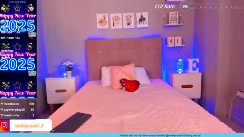 Snapshot of emilycoast chatting on 01-11-25, 07:27 Emi Fit online show from 01-11-25, 07:27