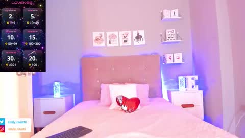 Emi Fit online show from 12-14-25, 03:50