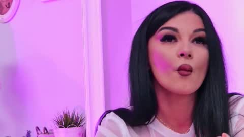 Emily online show from 11-12-25, 08:19