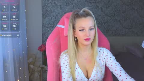 Snapshot of emilydancee chatting on 12-18-24, 05:59 emilydancee online show from 12-18-24, 05:59