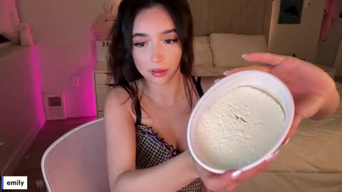 emilyfawn online show from 09-09-25, 03:06