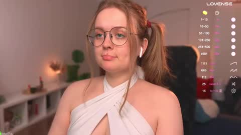 Emily  online show from 03-02-25, 12:32