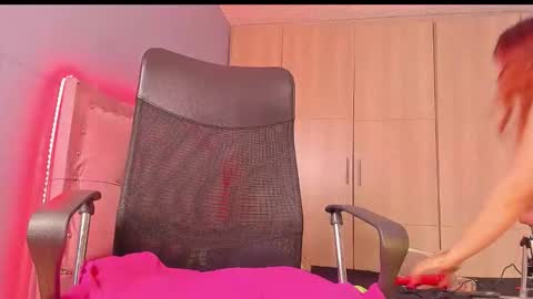 Snapshot of emilyfox1223 chatting on 01-08-26, 07:38 rosse foxter online show from 01-08-26, 07:38