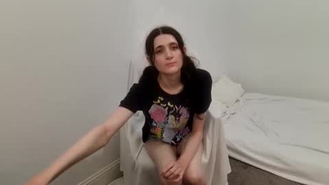 Snapshot of emilyfox5 chatting on 12-02-25, 05:13 emilyfox5 online show from 12-02-25, 05:13