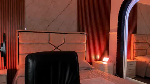 Snapshot of emilyhendrix_ chatting on 01-10-26, 07:59 Emily Hendrix online show from 01-10-26, 07:59