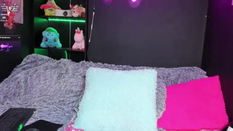 Emily Jhonson online show from 01-09-25, 04:49